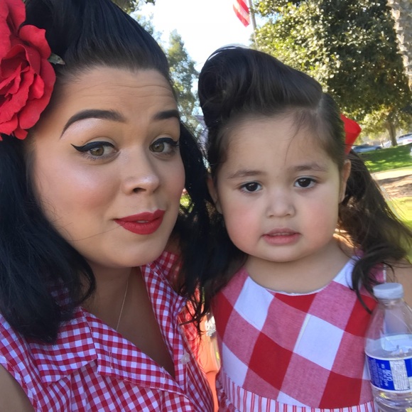 Meet your posher - Picture 5 of 14